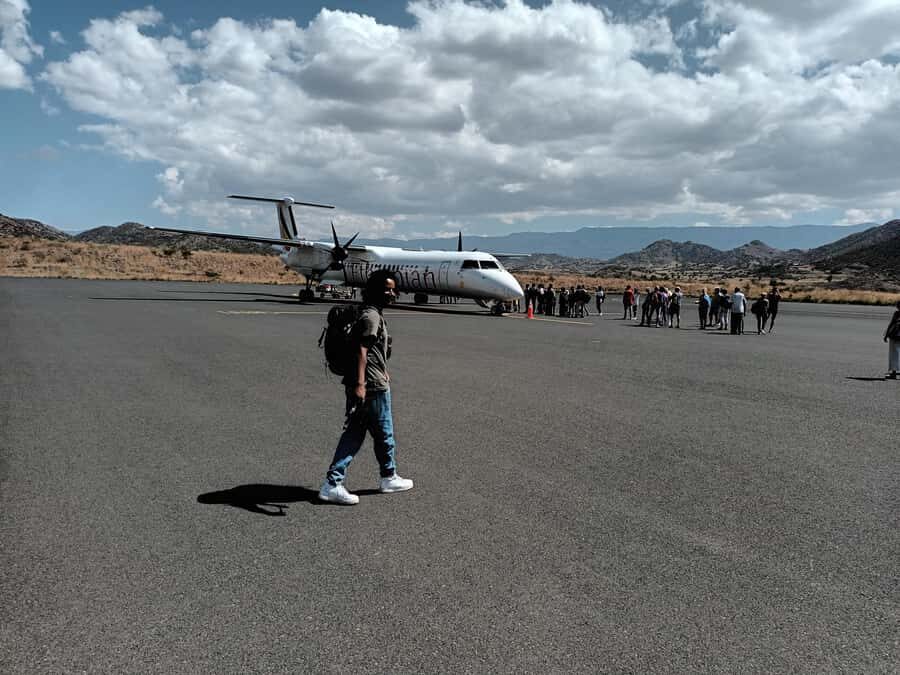 Lalibela: Churches Full-Day Private Tour w/Coffee Ceremony - Lunch break at noon: refuel before the second cluster