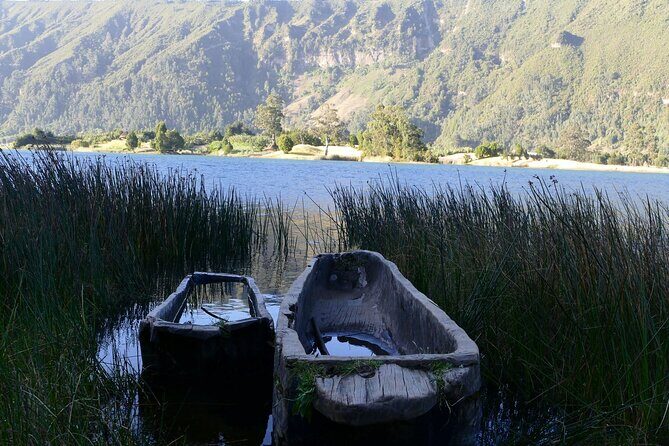 Stunning Views Wonchi Crater Lake a Private Day Trip - Stop 3 in Wonchi: a local family, honey, and how daily life works